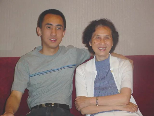 敬业丨顾洁:谁说学者不摇滚